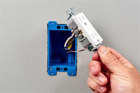 electrical code for receptacle box installation|receptacle box wiring requirements.